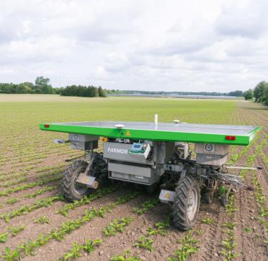 Yding Smedie lancerer hybrid løsning til ukrudtsbekæmpelse med FarmDroid
